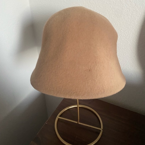 Accessories - Tan bucket hat